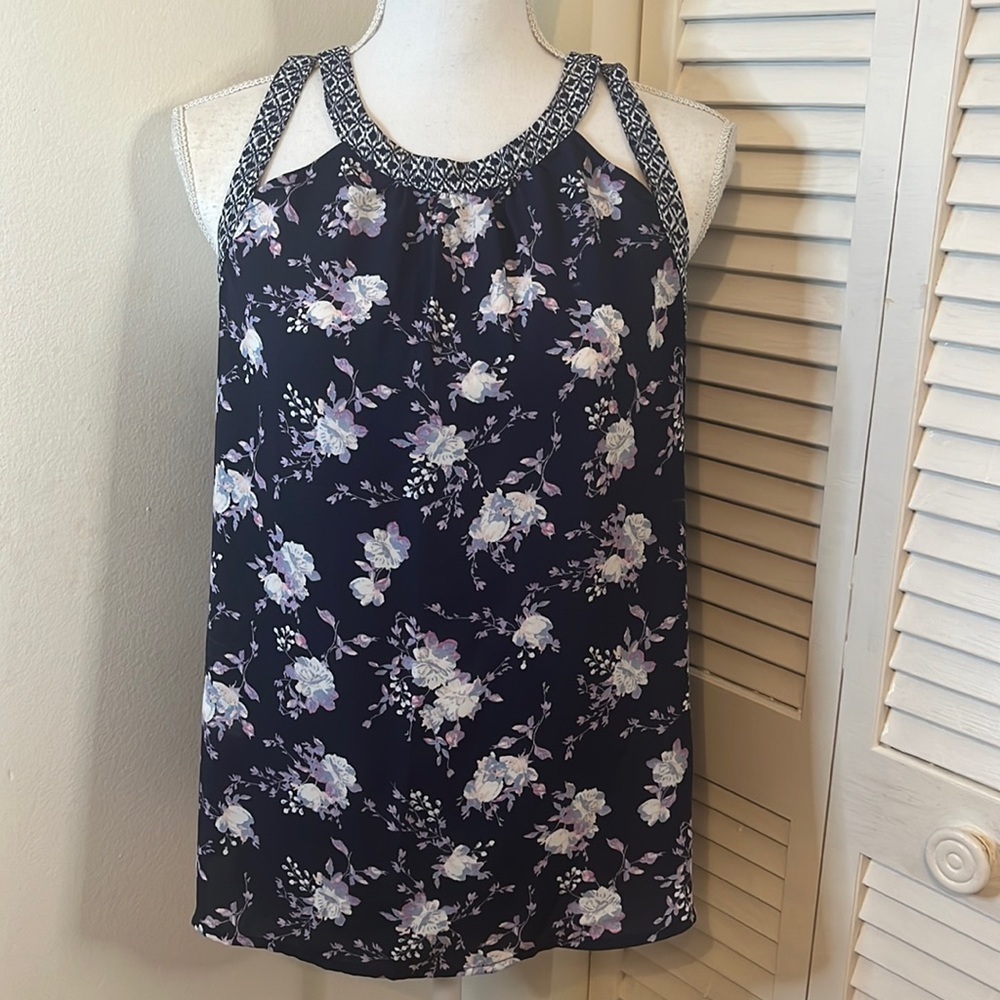 My Michelle Navy Blue Floral Print Sleeveless Blouse.  Size Medium